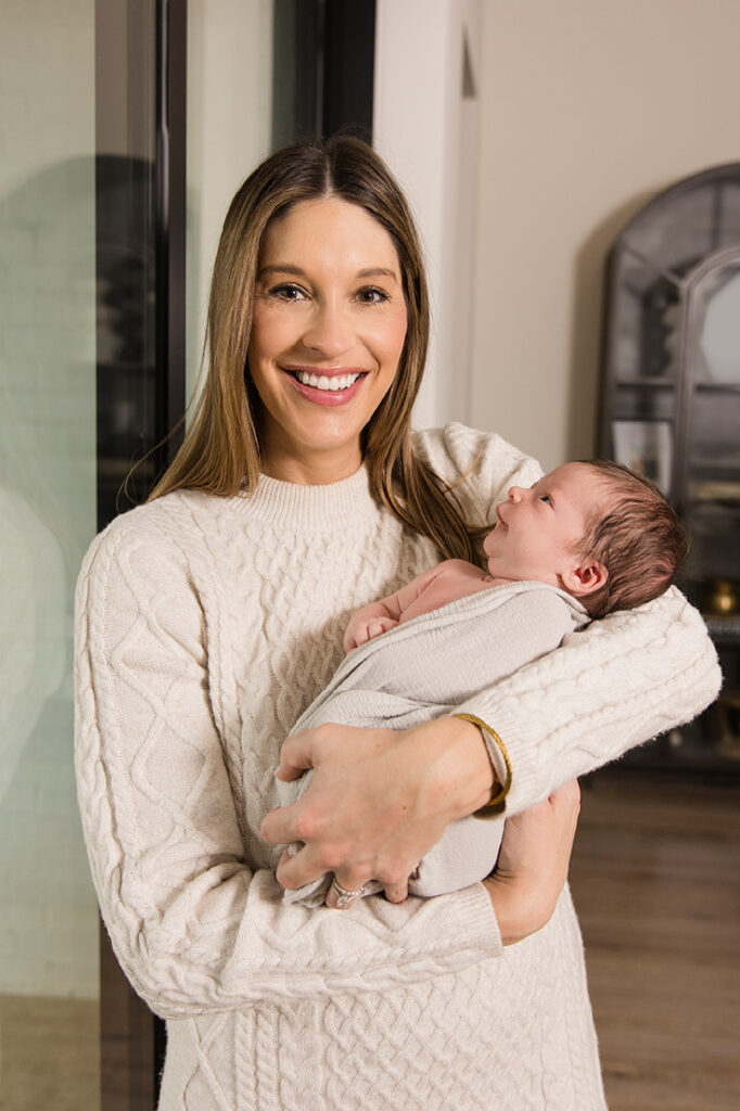 in home newborn session with mom and baby