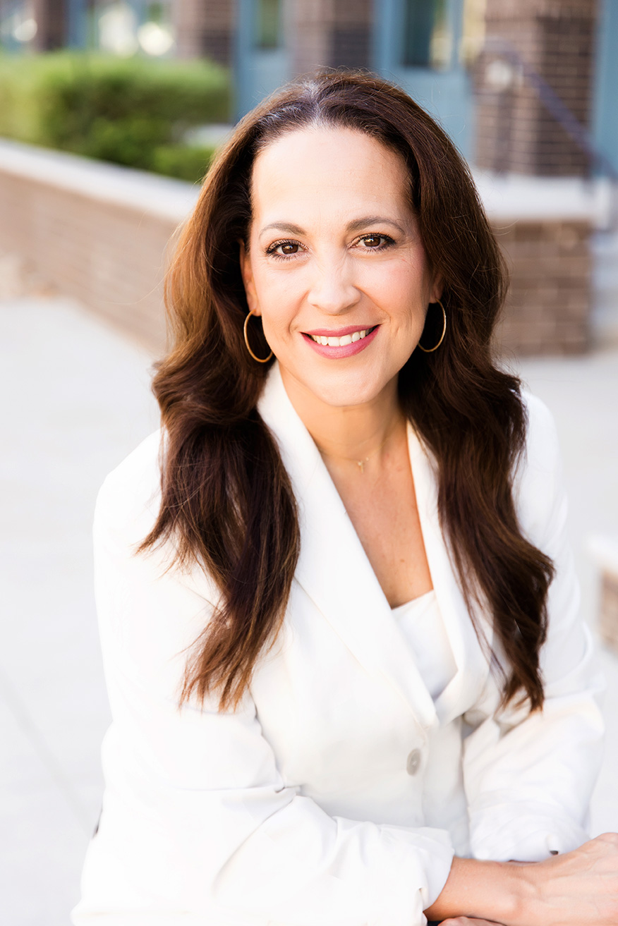 bright and airy headshots in dallas at an outdoor location