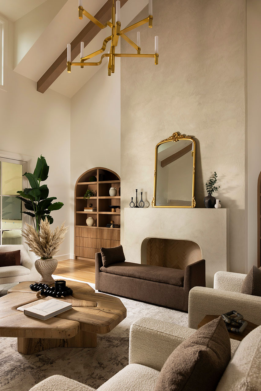 plano interior photographer of a modern living room with neutral details