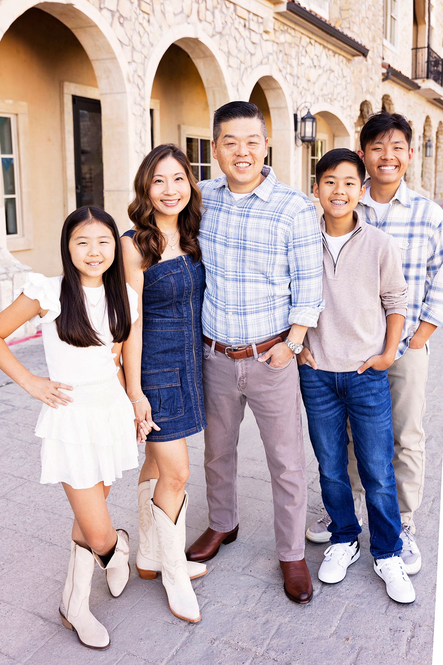 family of 5 during golden hour